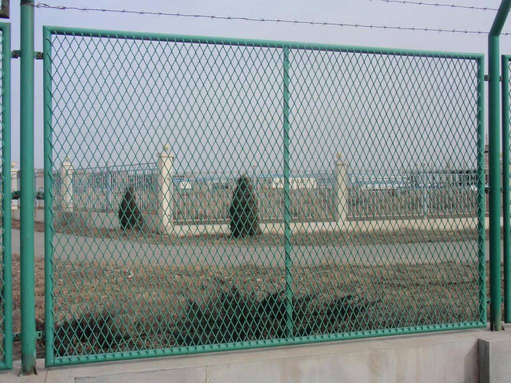 高速公路護欄網